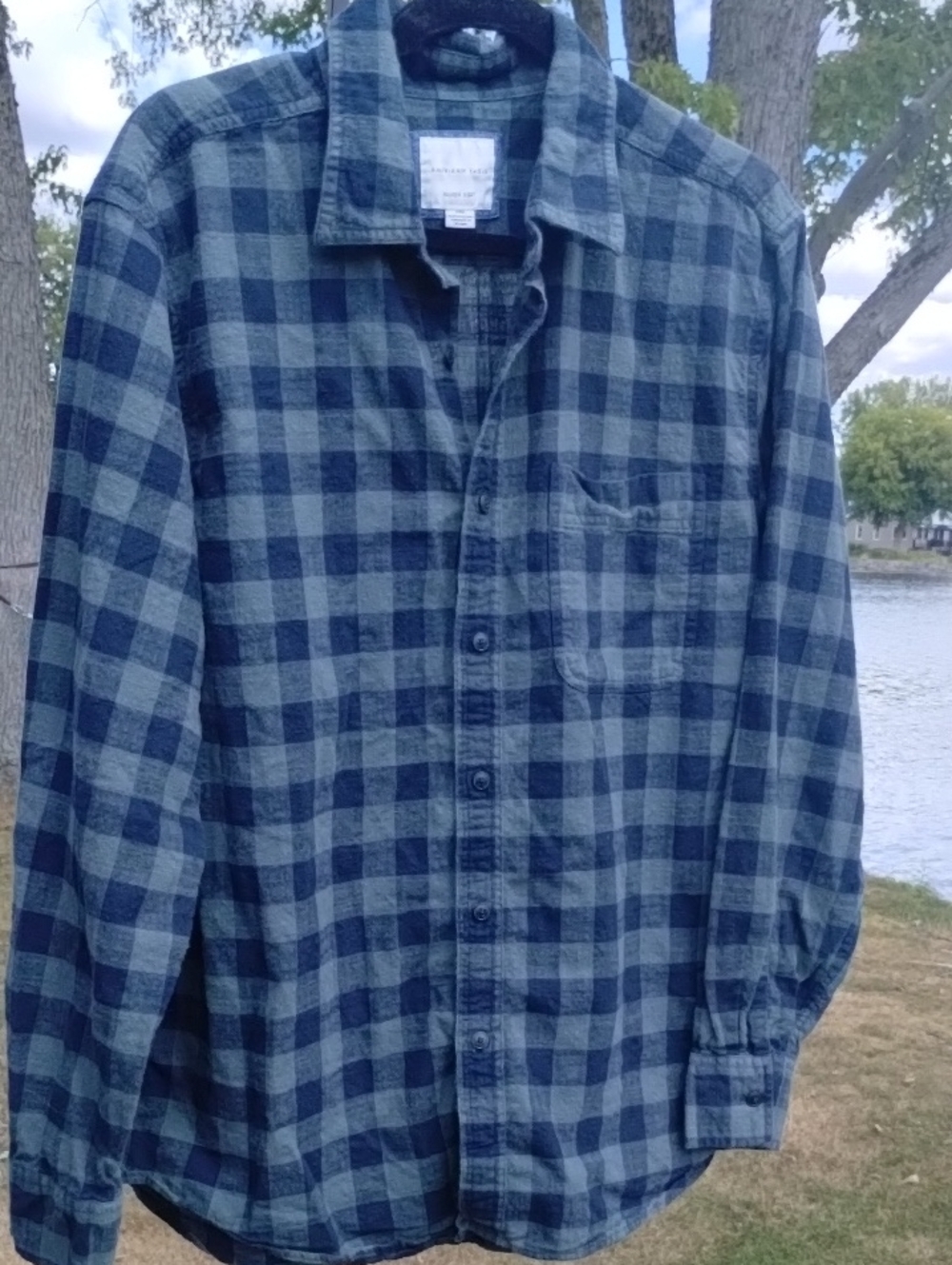 Men's American Eagle Outfitters Blue And Sage Plaid Button-Down Flannel Shirt
